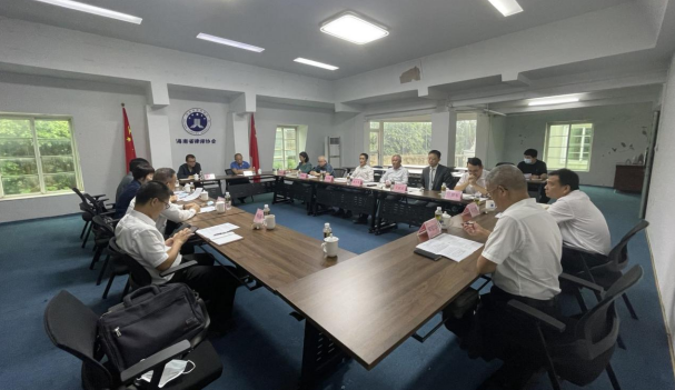 省紀(jì)委監(jiān)委、省政府督查室、省委依法治省辦、省司法廳聯(lián)合調(diào)研組蒞臨省律師協(xié)會(huì)開(kāi)展行政訴訟案件敗訴情況調(diào)研