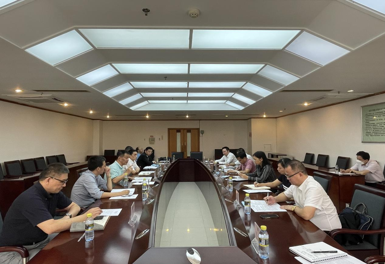海南省人大常委會(huì)內(nèi)務(wù)司法工作委員會(huì)與海南省律師協(xié)會(huì)召開(kāi)關(guān)于對(duì)我省檢察機(jī)關(guān)法律監(jiān)督工作的調(diào)研座談會(huì)