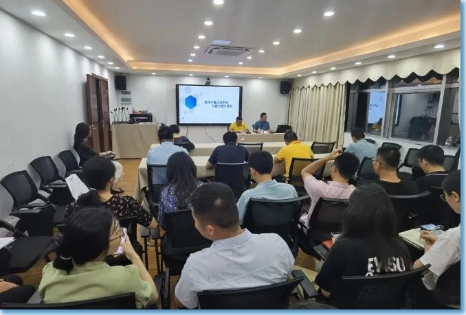 省律師協(xié)會(huì)副會(huì)長岳松受邀為中共瓊海市委組織部開展“領(lǐng)導(dǎo)干部法治思維與能力提升建設(shè)”講座