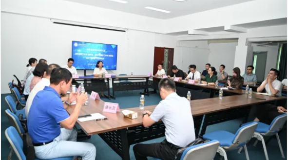 “兩專(zhuān)”動(dòng)態(tài)|海南省律師協(xié)會(huì)青年律師工作專(zhuān)門(mén)委員會(huì)、文化建設(shè)工作專(zhuān)門(mén)委員會(huì)召開(kāi)第一次全體會(huì)議