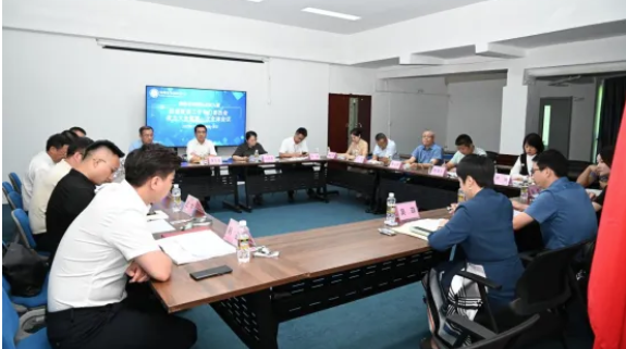 “兩?！眲?dòng)態(tài)| 海南省律師協(xié)會(huì)召開第九屆懲戒復(fù)查工作專門委員會(huì)第一次會(huì)議暨崗前培訓(xùn)會(huì)