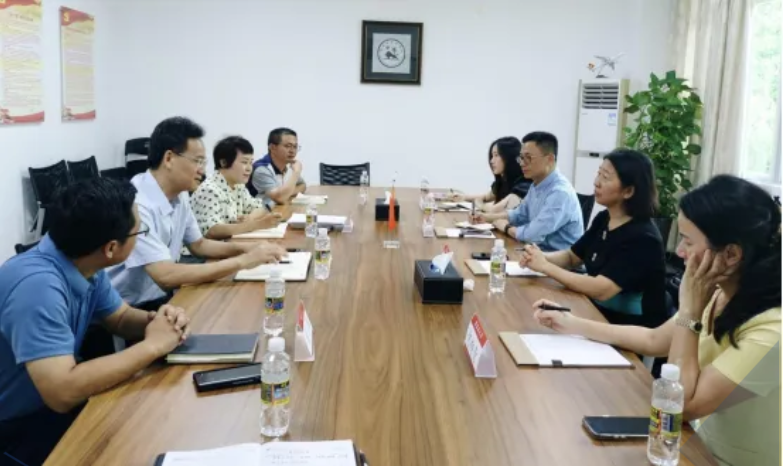 海南省律師協(xié)會(huì)到海南大學(xué)法學(xué)院調(diào)研交流